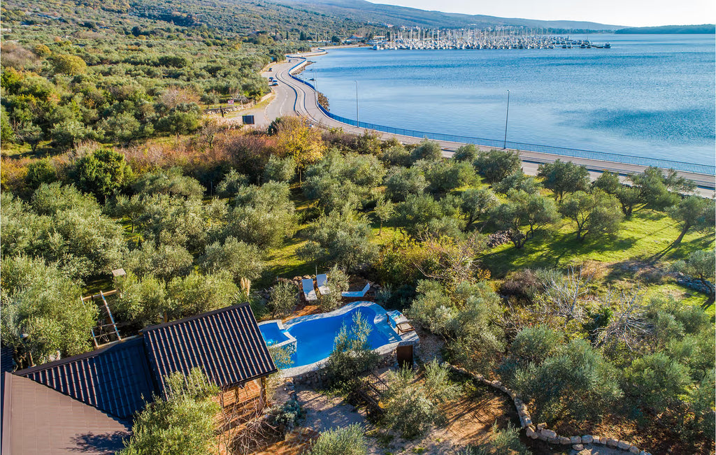Apartment am Meer mit Pool, Terrasse und WLAN – 400 m vom Strand