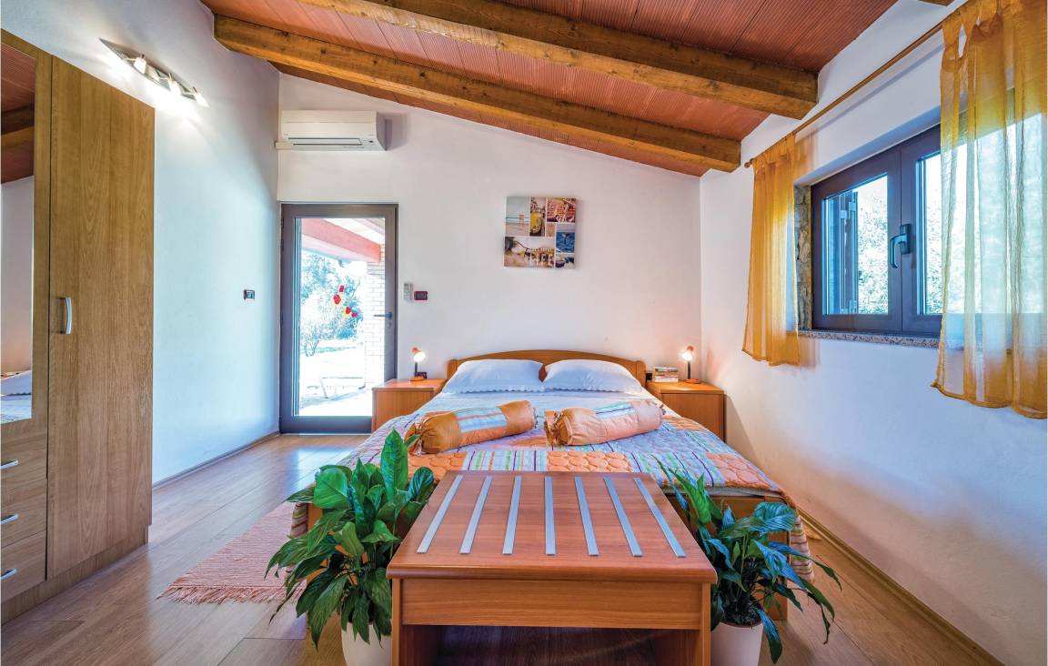Schönes Ferienhaus mit privatem Pool, Grill und Terrasse | Naturblick
