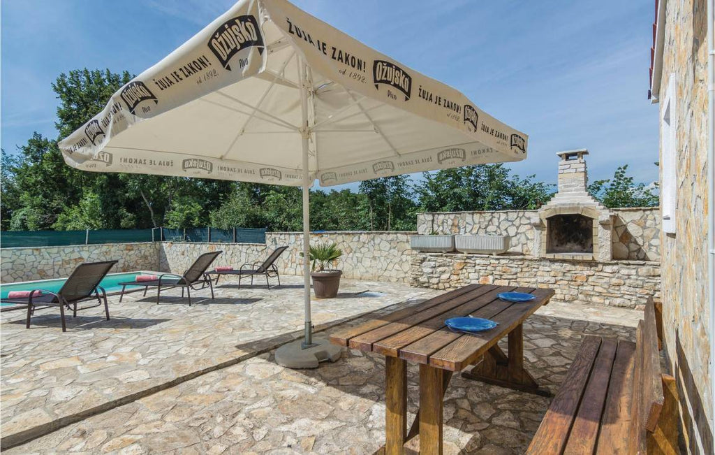 Wunderschönes Ferienhaus mit Terrasse, privatem Pool und Grill | Hunde erlaubt
