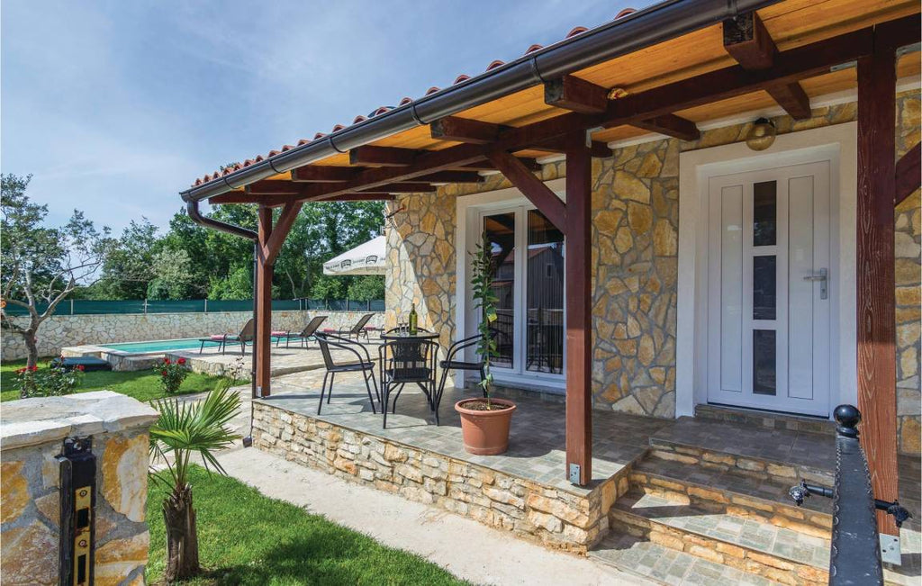 Wunderschönes Ferienhaus mit Terrasse, privatem Pool und Grill | Hunde erlaubt
