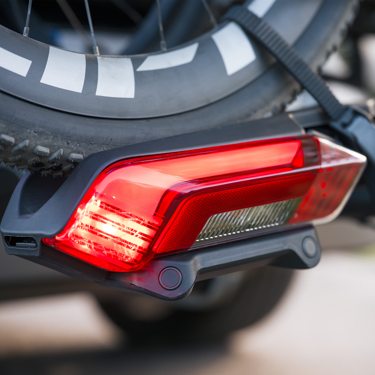 Thule Epos ParkSecure Premium klappbarer mit Parksensoren zwei Fahrräder