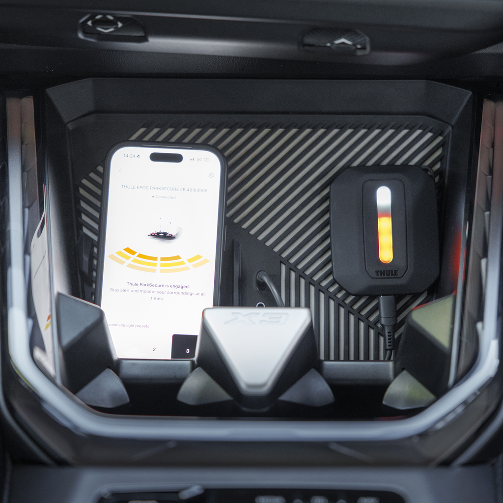 Thule Epos ParkSecure mit Parksensoren drei Fahrräder Premium