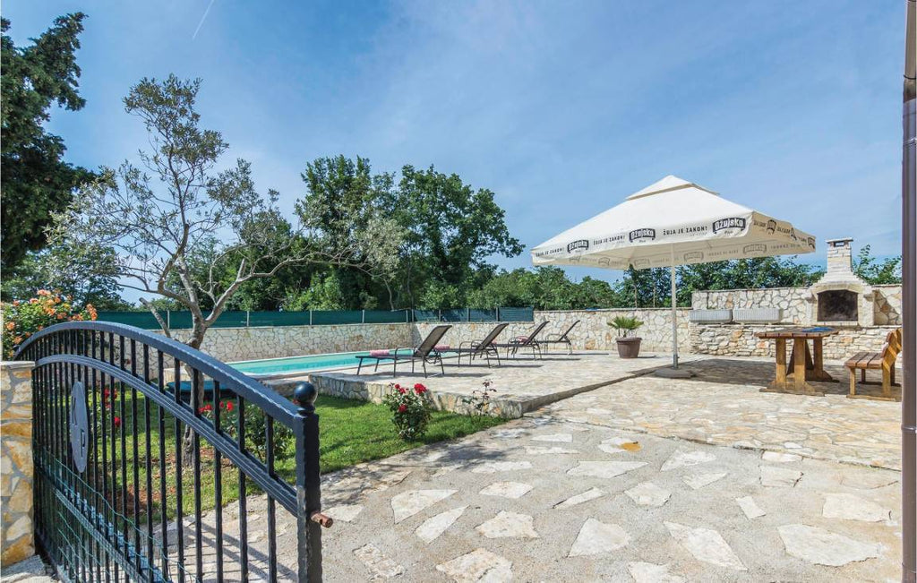 Wunderschönes Ferienhaus mit Terrasse, privatem Pool und Grill | Hunde erlaubt