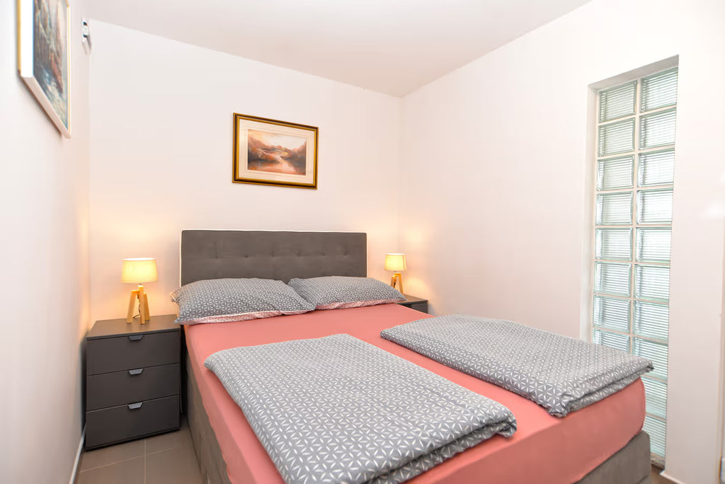 Ferienwohnung für 2 Personen mit Pool