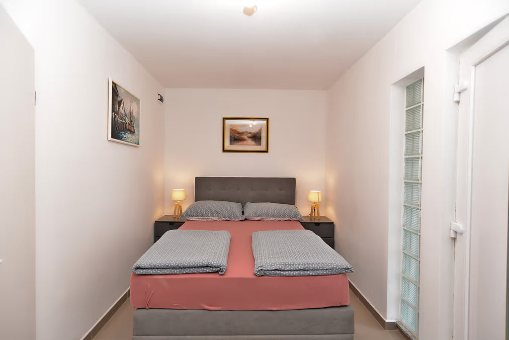 Ferienwohnung für 2 Personen mit Pool