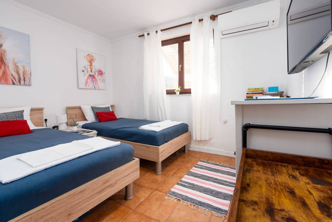 villa in prizna mit 2 Schlafzimmer Kapazität für 4 personen Kroatien