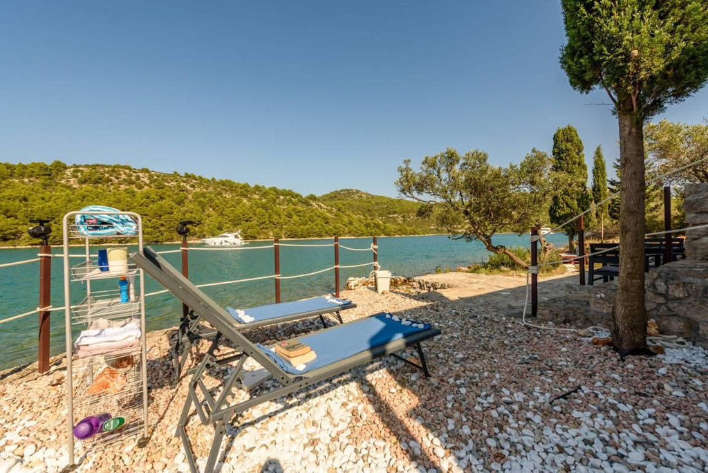 villa in prizna mit 2 Schlafzimmer Kapazität für 4 personen Kroatien