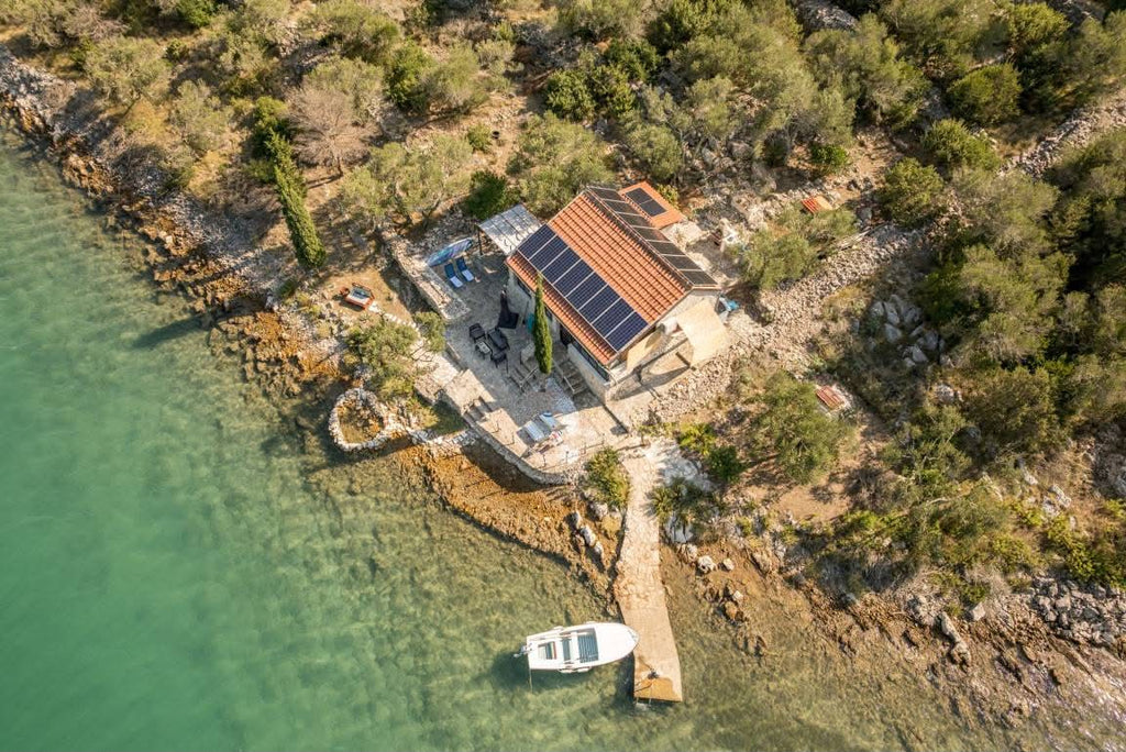 villa in prizna mit 2 Schlafzimmer Kapazität für 4 personen Kroatien