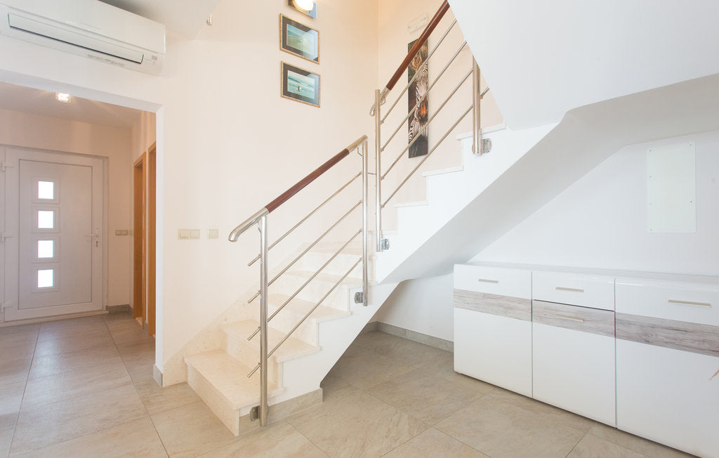 Villa am Meer Ferienhaus - Omis-Celina , Kroatien 7 Gäste Pro Nacht 295€