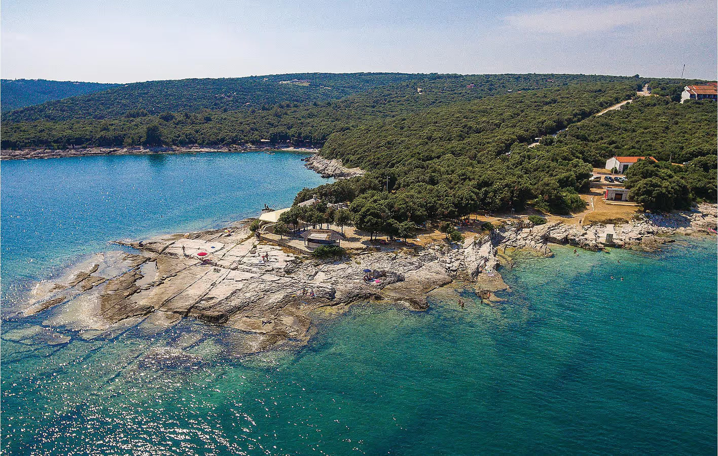 Geräumige 2-Zimmer-Wohnung mit Pool, WLAN und Garage – 1,1 km vom Strand entfernt