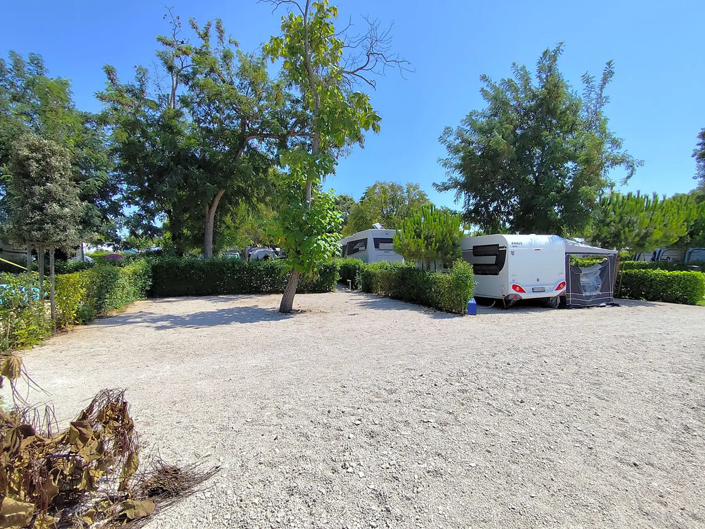 Zadar Premium Stellplätze  Camping & Wohnmobilvermietung