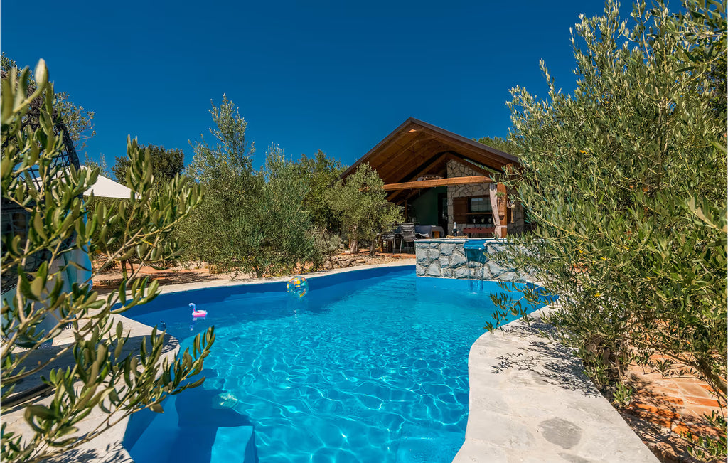 Apartment am Meer mit Pool, Terrasse und WLAN – 400 m vom Strand