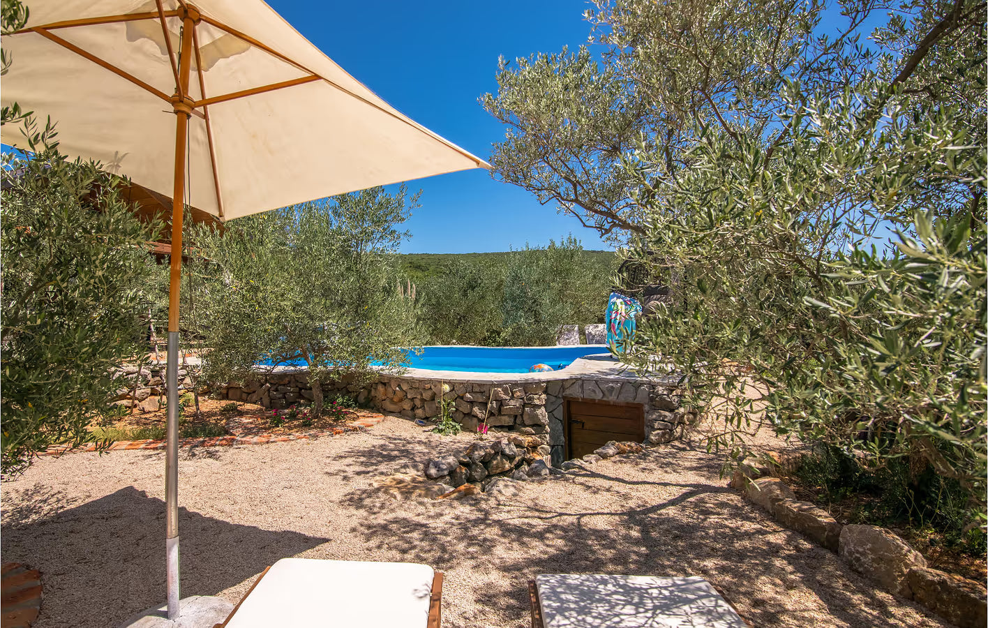 Apartment am Meer mit Pool, Terrasse und WLAN – 400 m vom Strand
